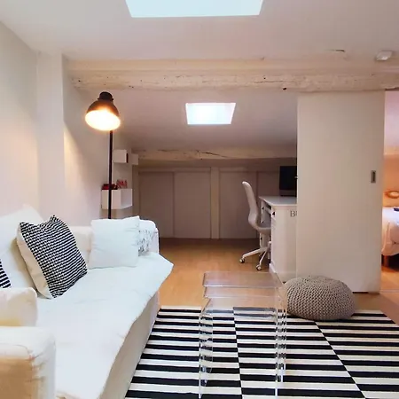 T2 In The Historic Heart Of Apartment Bordeaux
